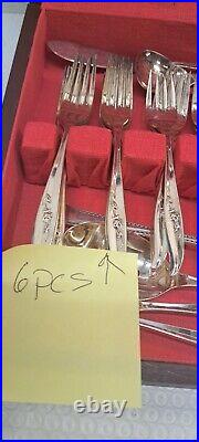 1847 Rogers Bros International 83 Piece Silver Plated Set Vintage Nice with case