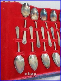 1847 Rogers Bros Silver Plate Service For 12 8+4 VTG Felt Case Hard Back Snap