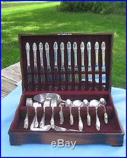 91 Piece Vintage 1847 Rogers Bros FIRST LOVE Butter Spreaders Round Gumbo Soup S