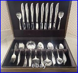 Oneida Community Vintage Silver Plate 1960 Silver Flower Full Flatware Set For 8