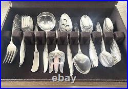 Oneida Community Vintage Silver Plate 1960 Silver Flower Full Flatware Set For 8