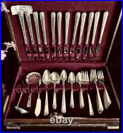 Prestige Silver Plate Flatware in Wooden Case (104 pcs) Vintage