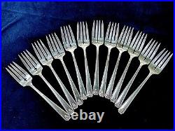 Prestige Silver Plate Flatware in Wooden Case (104 pcs) Vintage