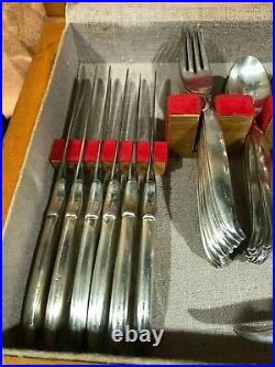 Rogers 1847 Flair Silver-plate Service for 12 Flatware 69 pieces Vintage