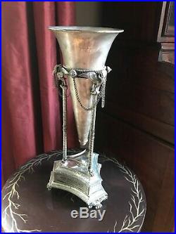 Superb Vintage Silver Plate Epergne Vase Table Centre Piece Stunning Piece