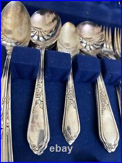 VINTAGE ONEIDA COMMUNITY Plated SILVERWARE 53 pcs CHEST Floral