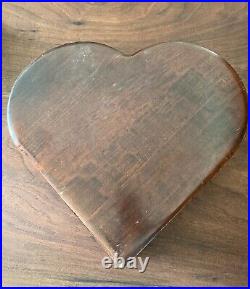 VINTAGE ONEIDA COMMUNITY (Romantic Heart Shaped Box) 63 PIECE SILVER PLATE SET