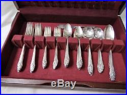 VINTAGE ONEIDA EVENING STAR SILVERPLATE COMMUNITY FLATEWARE With WOODEN CHEST