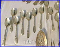 VTG 1847 Rogers Bros 57 pc Silverplated Flatware Set