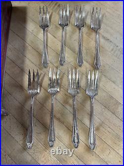 VTG GEORGIAN 1912 Community Oneida Set Silverplate 51 pieces with Storage Box