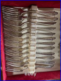 VTG GEORGIAN 1912 Community Oneida Set Silverplate 51 pieces with Storage Box