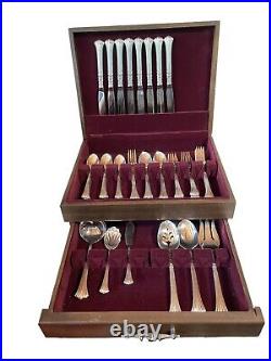 VTG Oneida Community Silver Plated Floral Queen 54 Piece Flatware Set WithWood Box