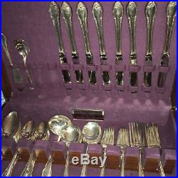 Vintage 1847 Rogers Bros. 57 Pc Silverware SetRemembrance withOrig Wood Box