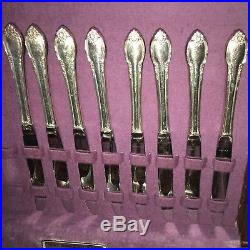 Vintage 1847 Rogers Bros. 57 Pc Silverware SetRemembrance withOrig Wood Box