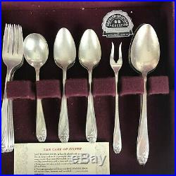 Vintage 1847 Rogers Bros IS Daffodil Silverplate Flatware 46 Pieces Wooden Chest
