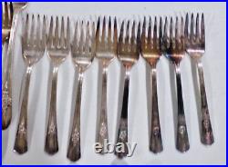 Vintage 1941 Wm Rogers Extra Plate Overlaid TRIUMPH Flatware Set of 56 pieces