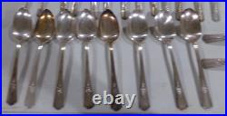 Vintage 1941 Wm Rogers Extra Plate Overlaid TRIUMPH Flatware Set of 56 pieces