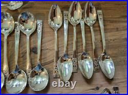 Vintage 56 Piece Silver Plated Oneida'Community' Hampton Court Pattern Cutlery