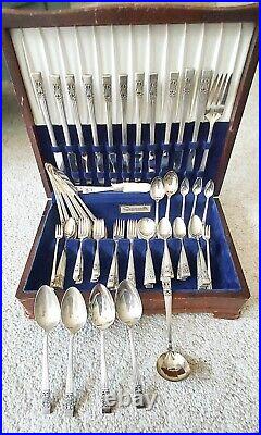 Vintage Oneida Community Silver Plate CORONATION Silverware Flatware Set