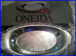Vintage Oneida Silverplate DuMaurier ROLL BREAD SERVING TRAY 14