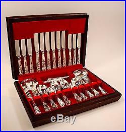 Vintage Sheffield silver plate boxed Kings Pattern 6 person 44pc cutlery canteen