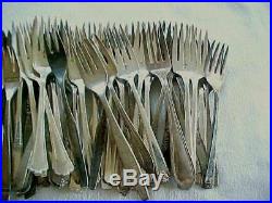 Vintage Silver Plate Flatware Silverware Butter Knives Craft Grade Lot of 150