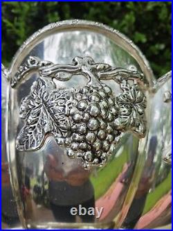 Vintage Silver Plated Grape and Vine Scalloped Footed Decorative Centerpiece