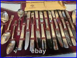 Vintage W. M. Rogers Co Extra Plate Silver 50 Piece Flatware Set