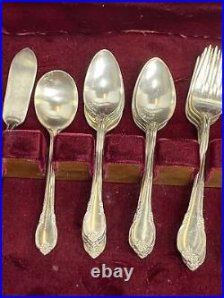 Vtg 1847 Rogers Bros Remembrance Silverware Silverplate 52 Pc Set