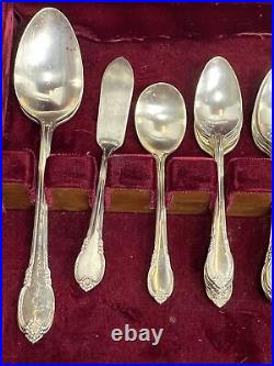 Vtg 1847 Rogers Bros Remembrance Silverware Silverplate 52 Pc Set