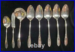 Vtg 1932 Lady Hamilton 64pc Silverplate Flatware Set by Oneida with Wood Case